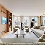 דירה Luxueux Avec Balcon, Champs Elysees *