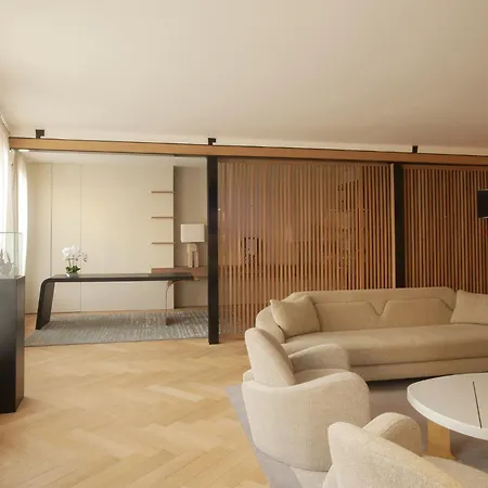 Luxueux Avec Balcon, Champs Elysees *