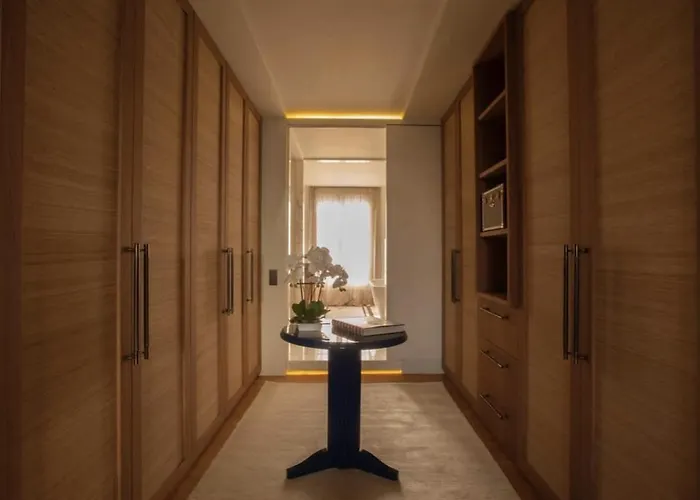 Luxueux Avec Balcon, Champs élysées Appartement Paris