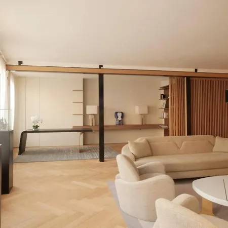 Luxueux Avec Balcon, Champs Elysees Apartamento